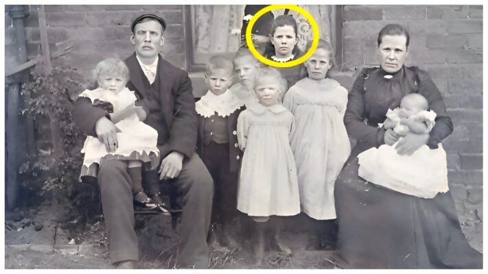 Ця історія шокувала світ! Ось що вони знайшли на фотографії 1820 року!