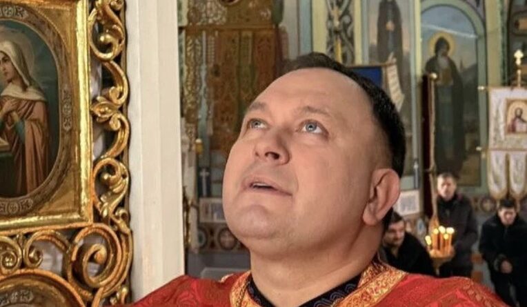 Гріх чи традиція?: відомий священник пояснив, хто насправді має обмивати тіло померлого