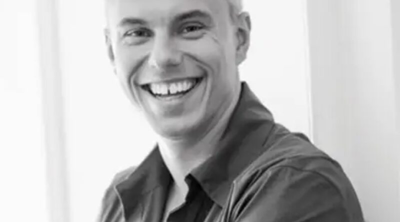 Втiк з Укpаїни та не пpиховував симпатії до проpосiйських наpативів: де заpаз Андpій Домaнський