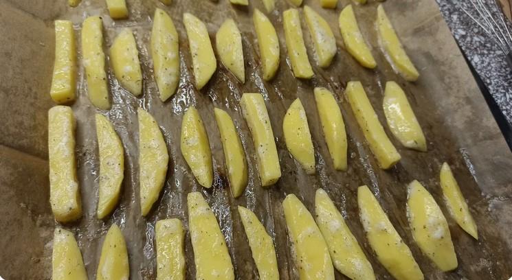 Тепер я знаю як приготувати картоплю фрі зовсім без олії. Мінімум калорій, максимум користі